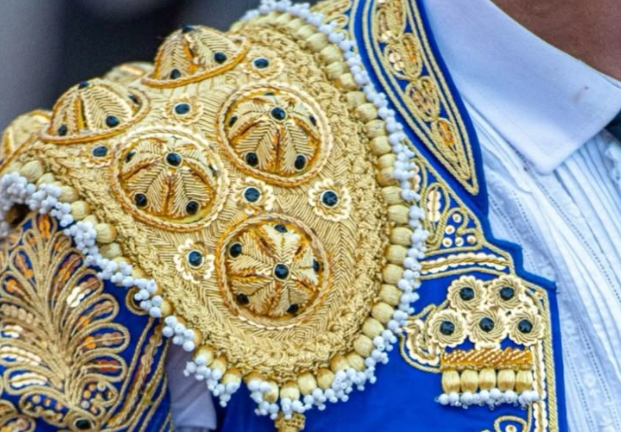 EL VESTIDO DE TOREAR